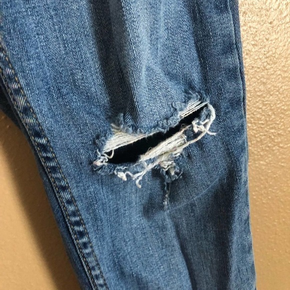 Denim & Co Distressed Stretch Skinny Jean Size 6 - Picture 3 of 6